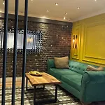 The Sisli Beijing Group And Bistro Apartmanhotel 4*