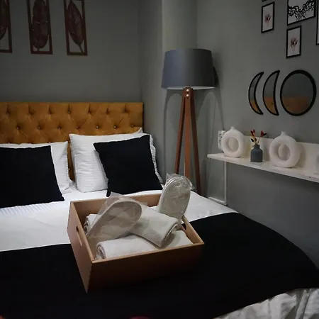 The Sisli Beijing Group And Bistro Lejlighedshotel 4*