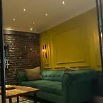 The Sisli Beijing Group And Bistro מלון דירות